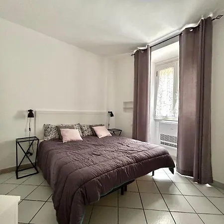 Appartement Lovely Cozy On Loved Historic Staircase In Centro E A 6 Minuti Dalla Stazione *
