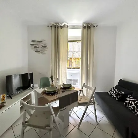 Appartement Lovely Cozy On Loved Historic Staircase In Centro E A 6 Minuti Dalla Stazione La Spezia