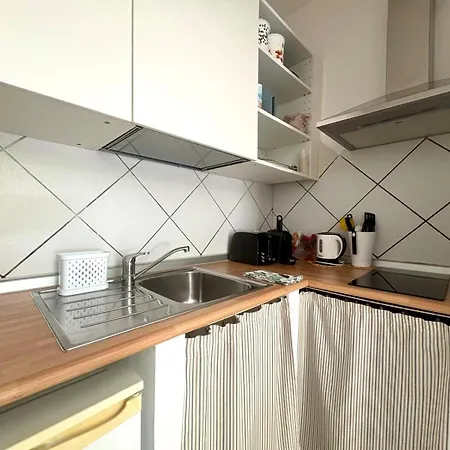 Lovely Cozy On Loved Historic Staircase In Centro E A 6 Minuti Dalla Stazione Appartement *