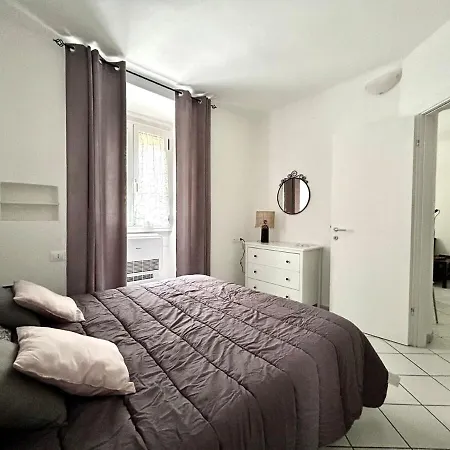 Appartamento Lovely Cozy On Loved Historic Staircase In Centro E A 6 Minuti Dalla Stazione La Spezia