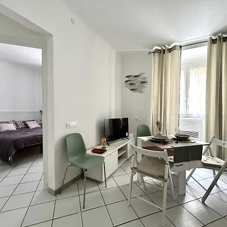 Lovely Cozy On Loved Historic Staircase In Centro E A 6 Minuti Dalla Stazione * לה ספציה