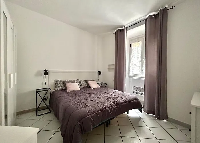 Appartamento Lovely Cozy On Loved Historic Staircase In Centro E A 6 Minuti Dalla Stazione *