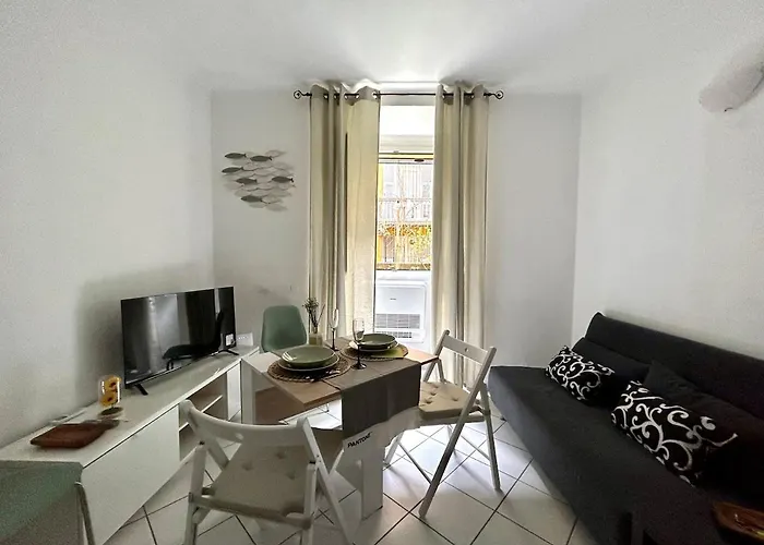 Appartamento Lovely Cozy On Loved Historic Staircase In Centro E A 6 Minuti Dalla Stazione La Spezia