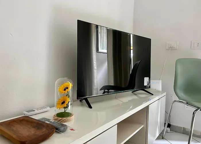 Lovely Cozy On Loved Historic Staircase In Centro E A 6 Minuti Dalla Stazione * La Spezia