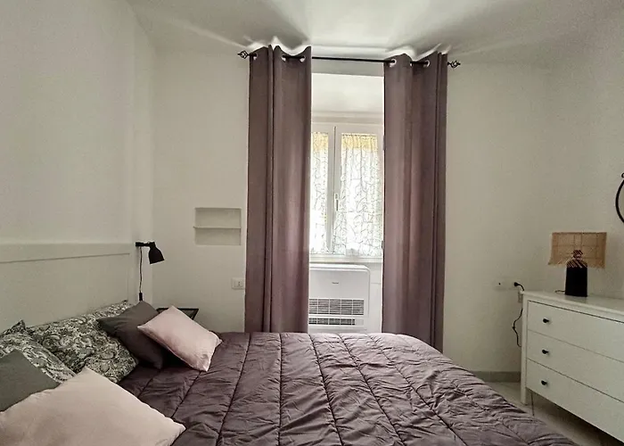 Lovely Cozy On Loved Historic Staircase In Centro E A 6 Minuti Dalla Stazione * La Spezia