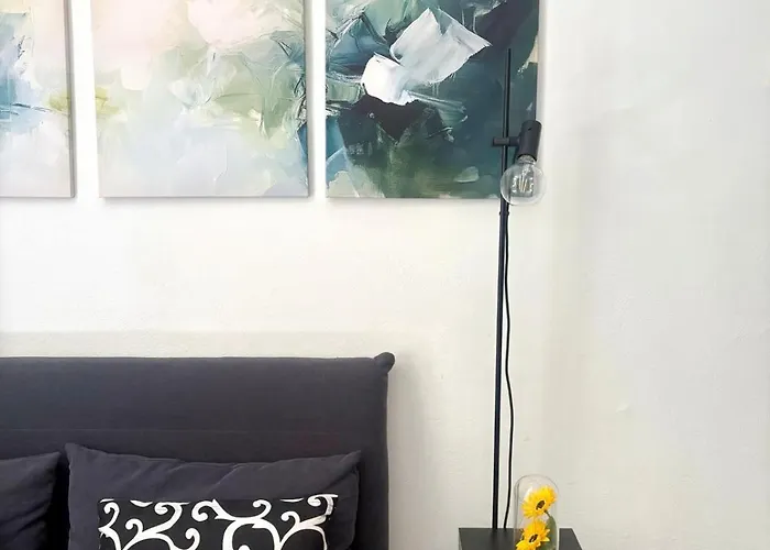 Appartamento Lovely Cozy On Loved Historic Staircase In Centro E A 6 Minuti Dalla Stazione