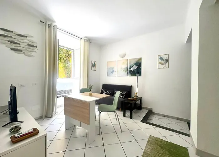 Lovely Cozy On Loved Historic Staircase In Centro E A 6 Minuti Dalla Stazione * La Spezia